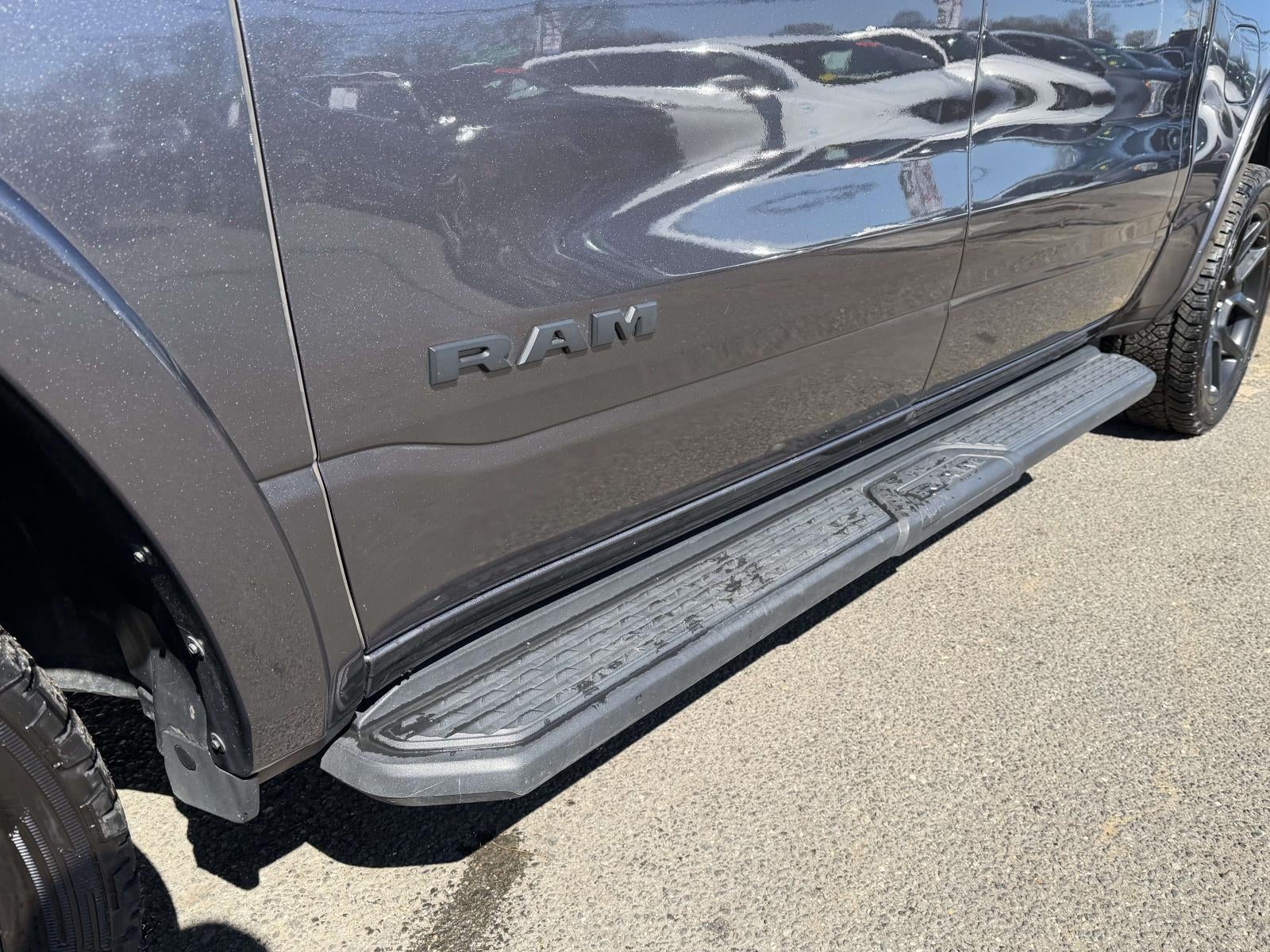 2021 RAM 1500 Laramie Crew Cab 4x4 5'7' Box