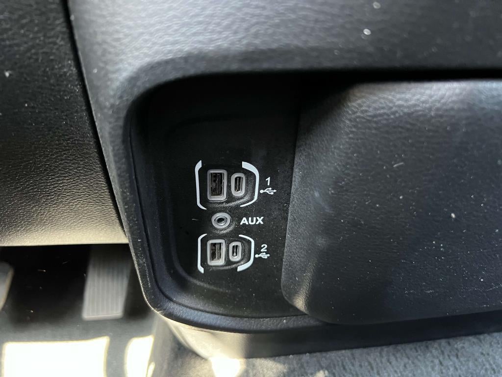 2023 RAM 1500 Laramie Crew Cab 4x4 5'7' Box