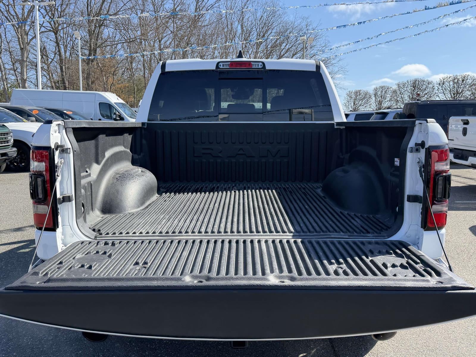 2023 RAM 1500 Laramie Crew Cab 4x4 5'7' Box