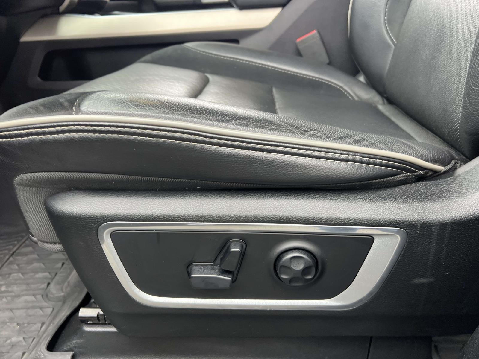 2019 RAM 1500 Laramie Crew Cab 4x4 5'7' Box