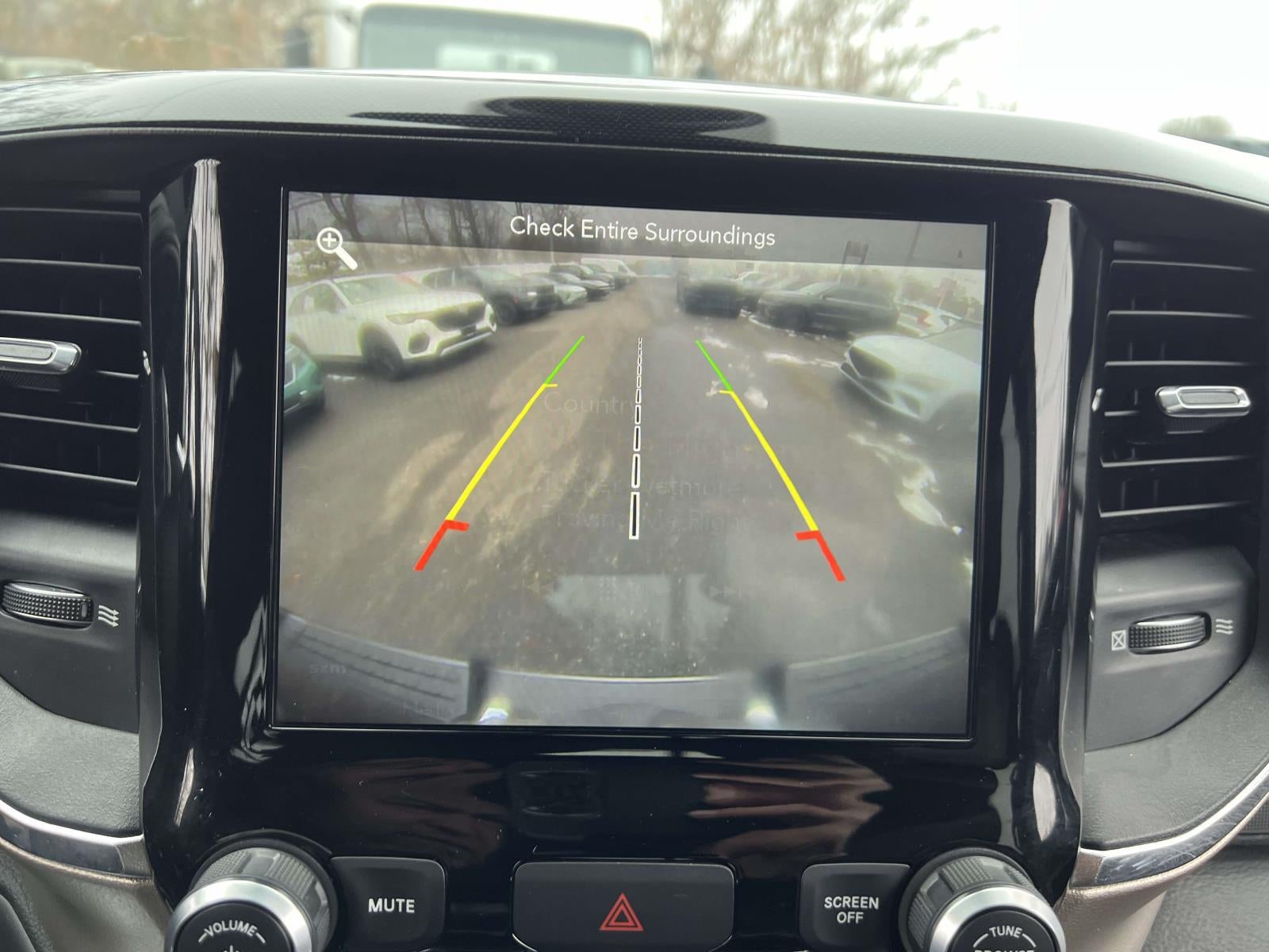 2019 RAM 1500 Laramie Crew Cab 4x4 5'7' Box