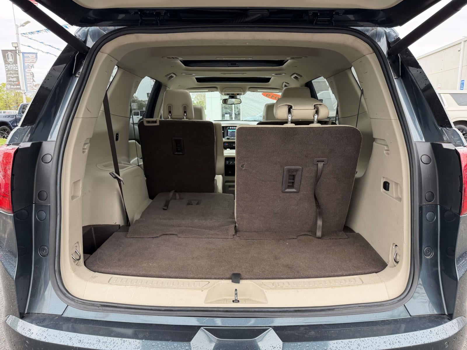 2019 GMC Acadia Denali - Photo 13