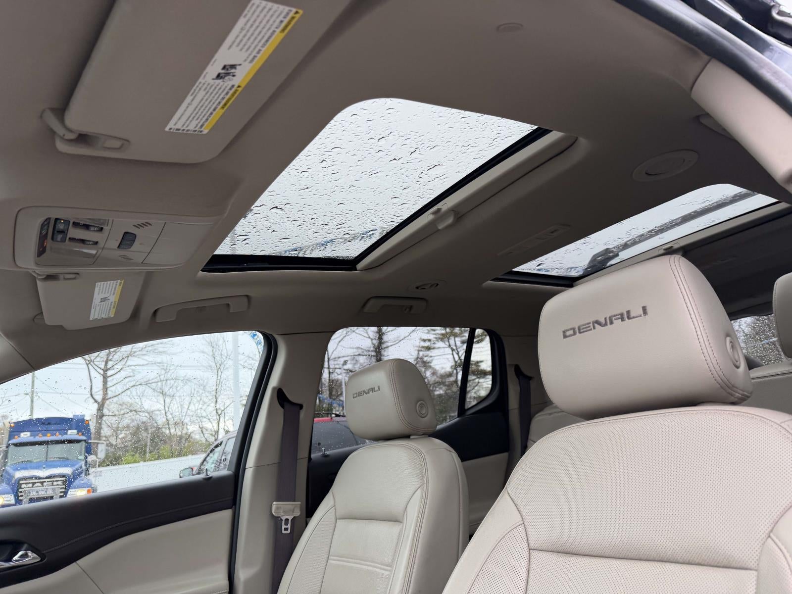 2019 GMC Acadia Denali - Photo 16