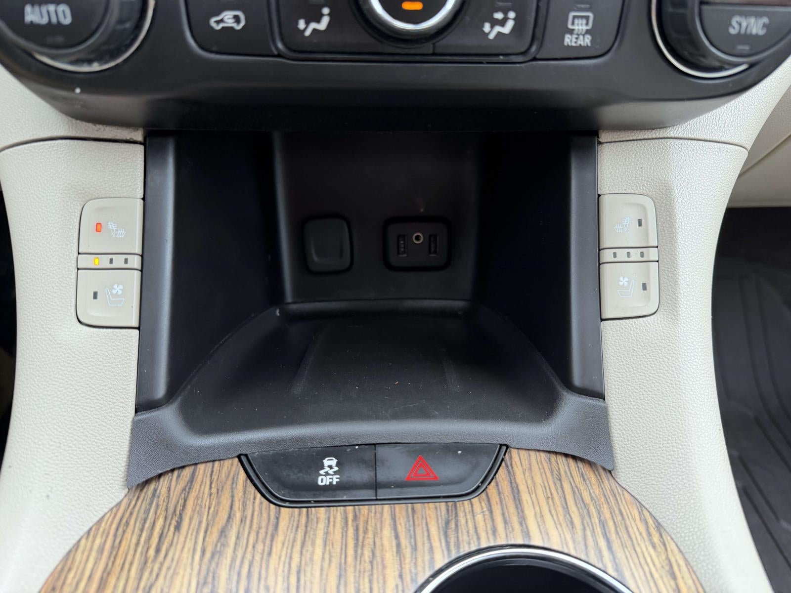 2019 GMC Acadia Denali - Photo 30