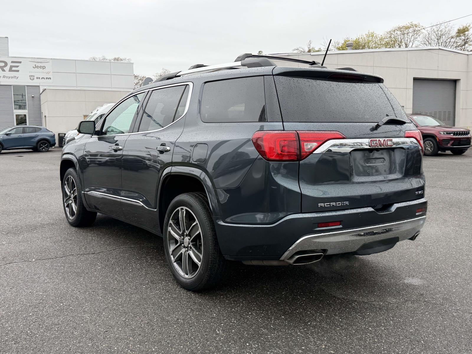 2019 GMC Acadia Denali - Photo 8