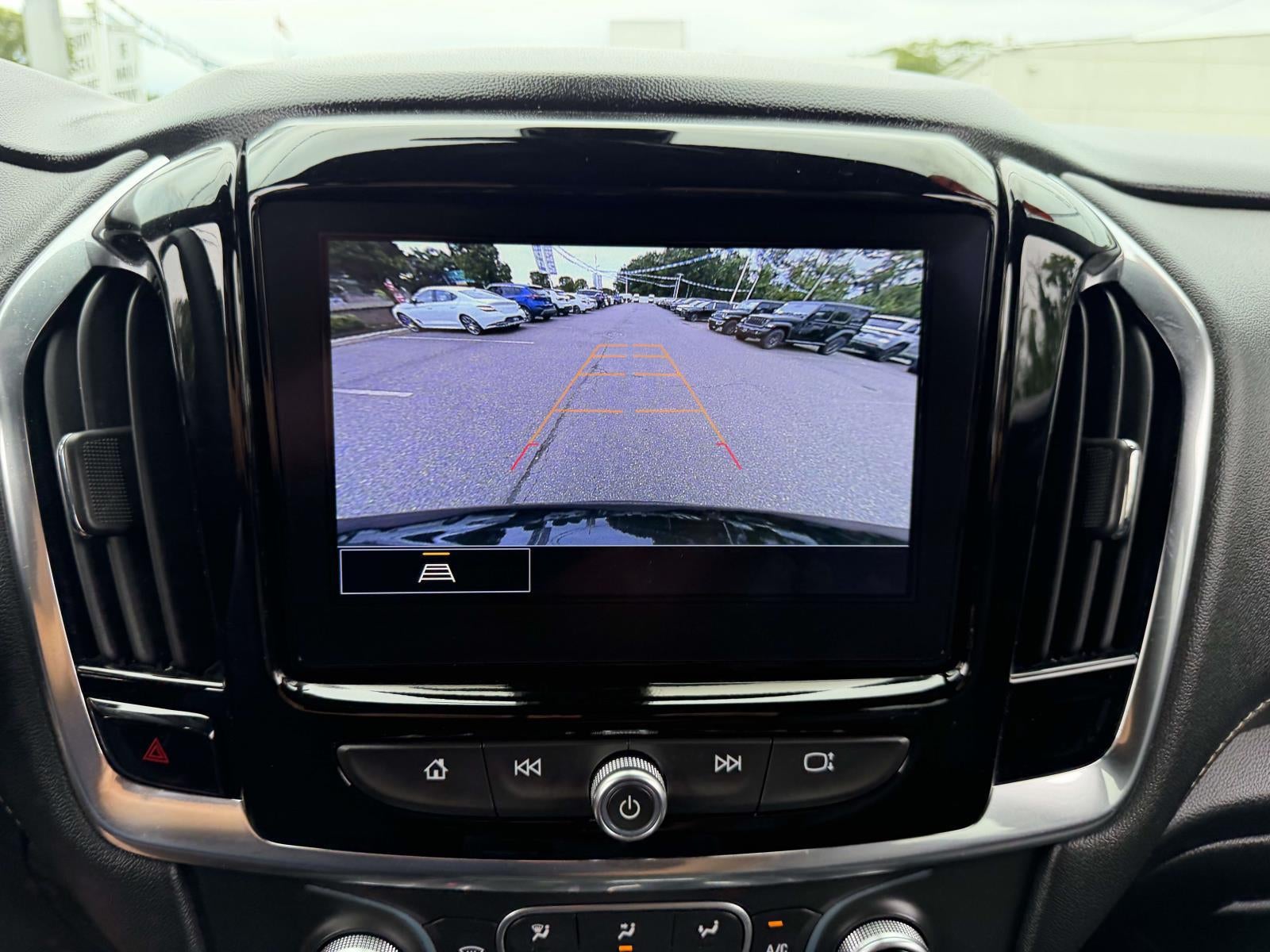 2023 Chevrolet Traverse AWD LT Leather