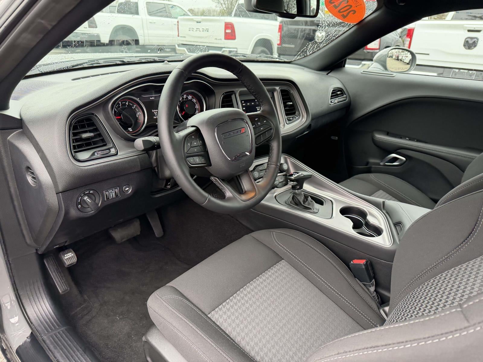 2023 Dodge Challenger SXT