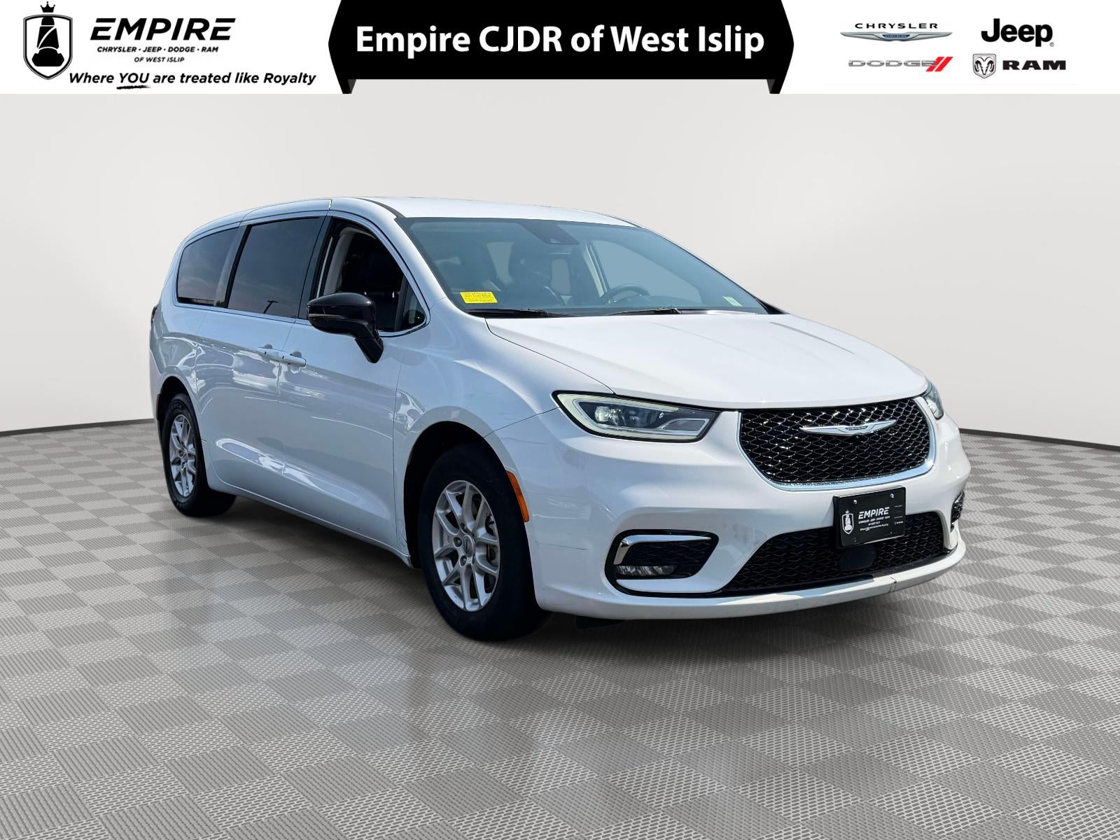 2024 Chrysler Pacifica