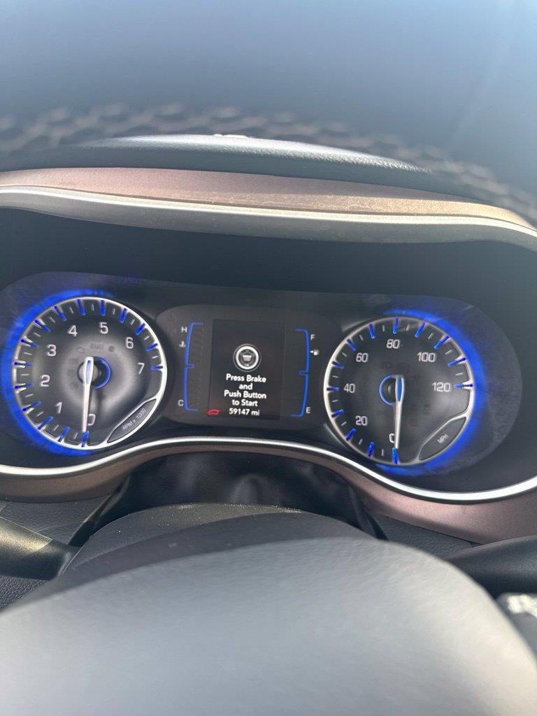 2023 Chrysler Voyager LX