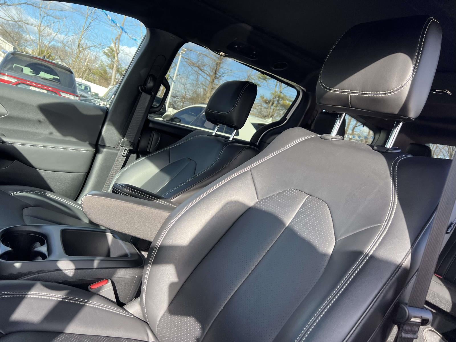 2025 Chrysler Pacifica PACIFICA SELECT AWD