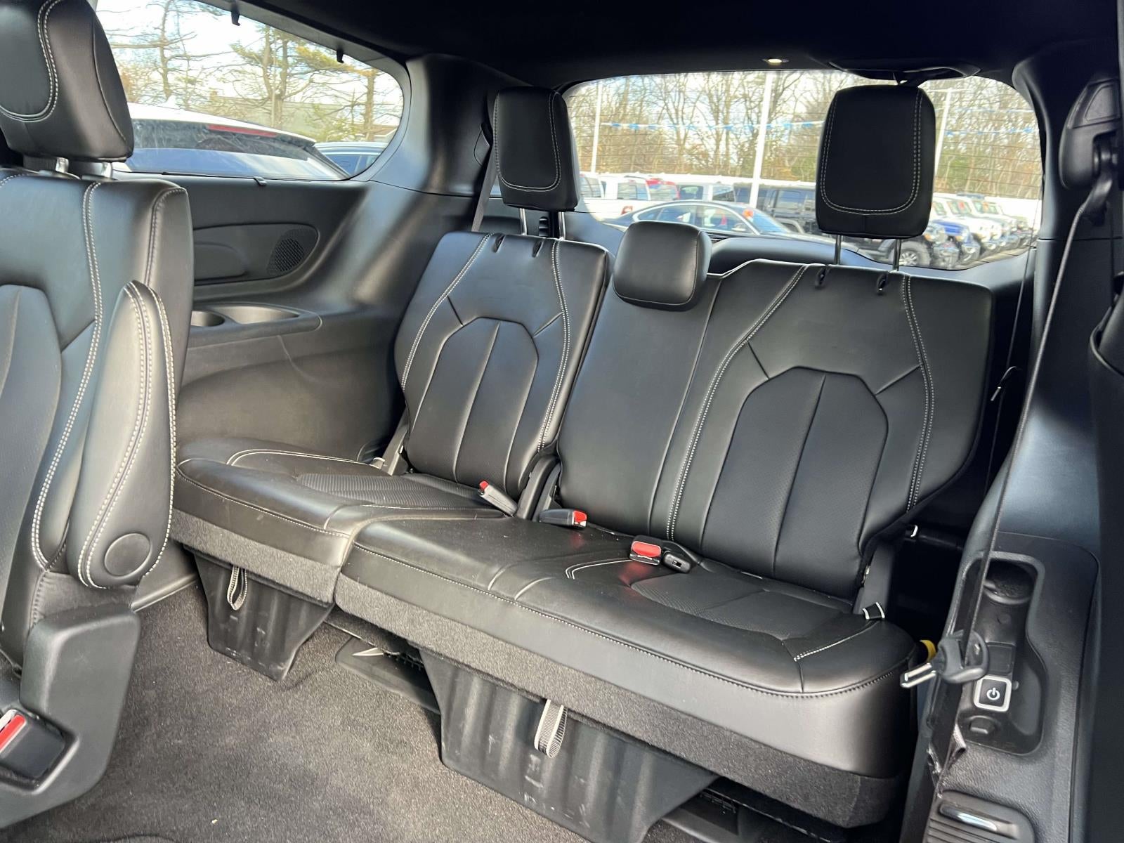 2025 Chrysler Pacifica PACIFICA SELECT AWD