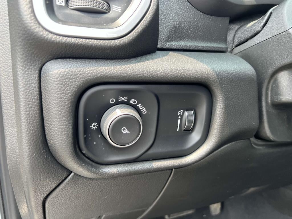 2022 RAM 2500 Big Horn Crew Cab 4x4 6'4' Box