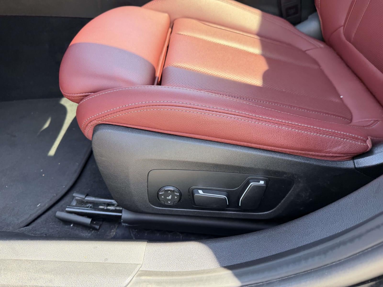 2025 BMW 330i 330i