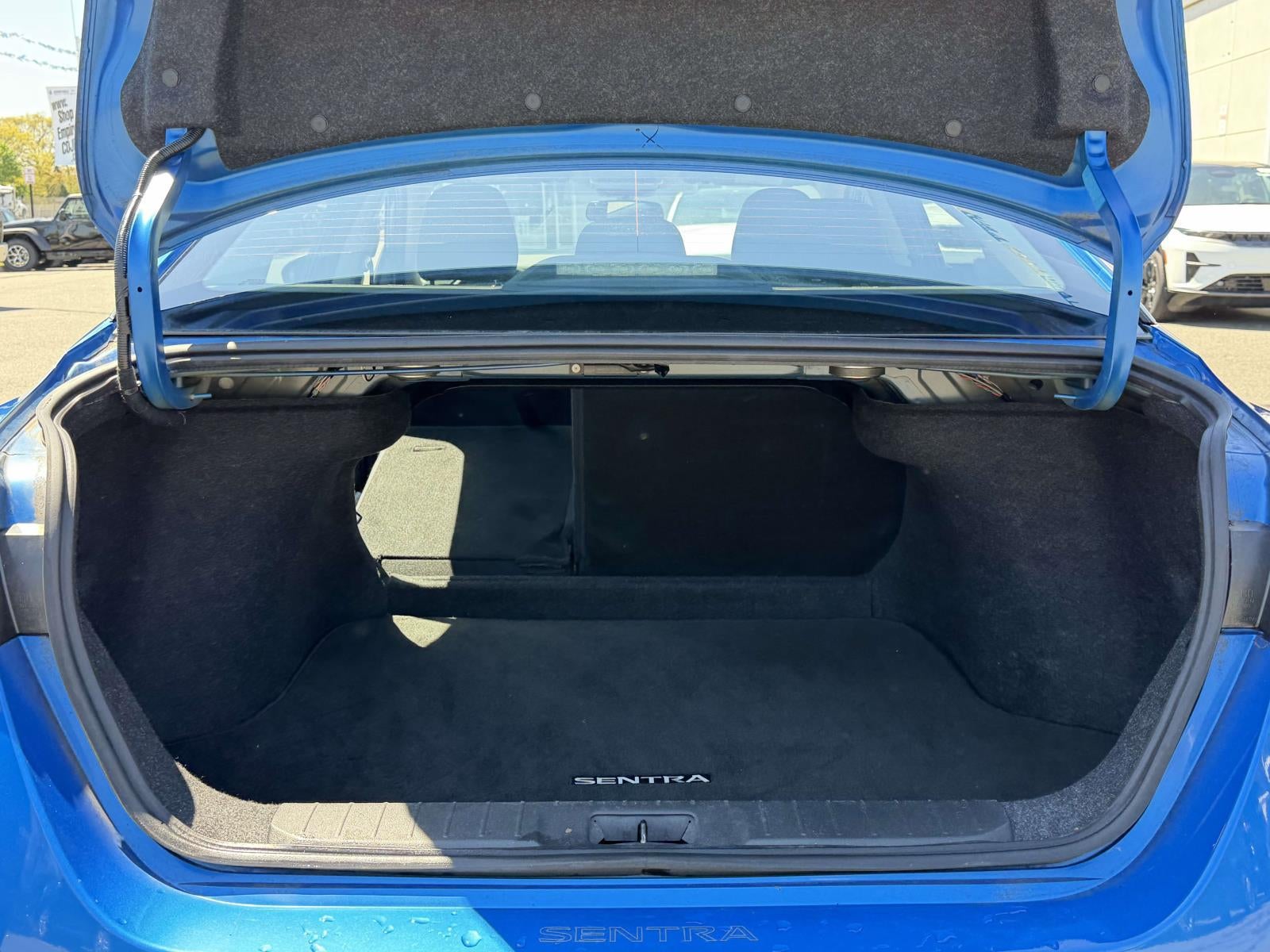 2021 Nissan Sentra SV Xtronic CVT
