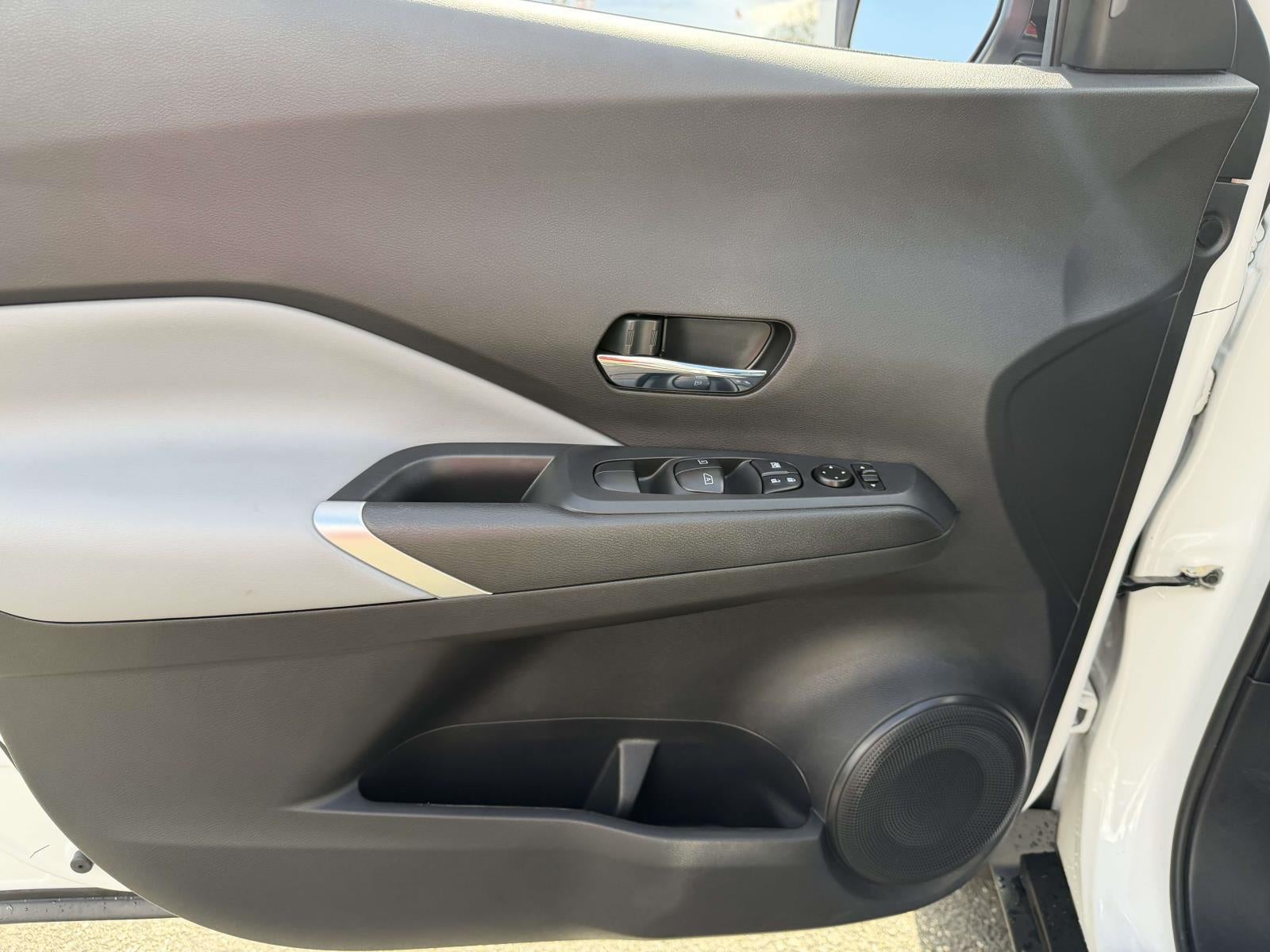 2023 Nissan Kicks SR Xtronic CVT