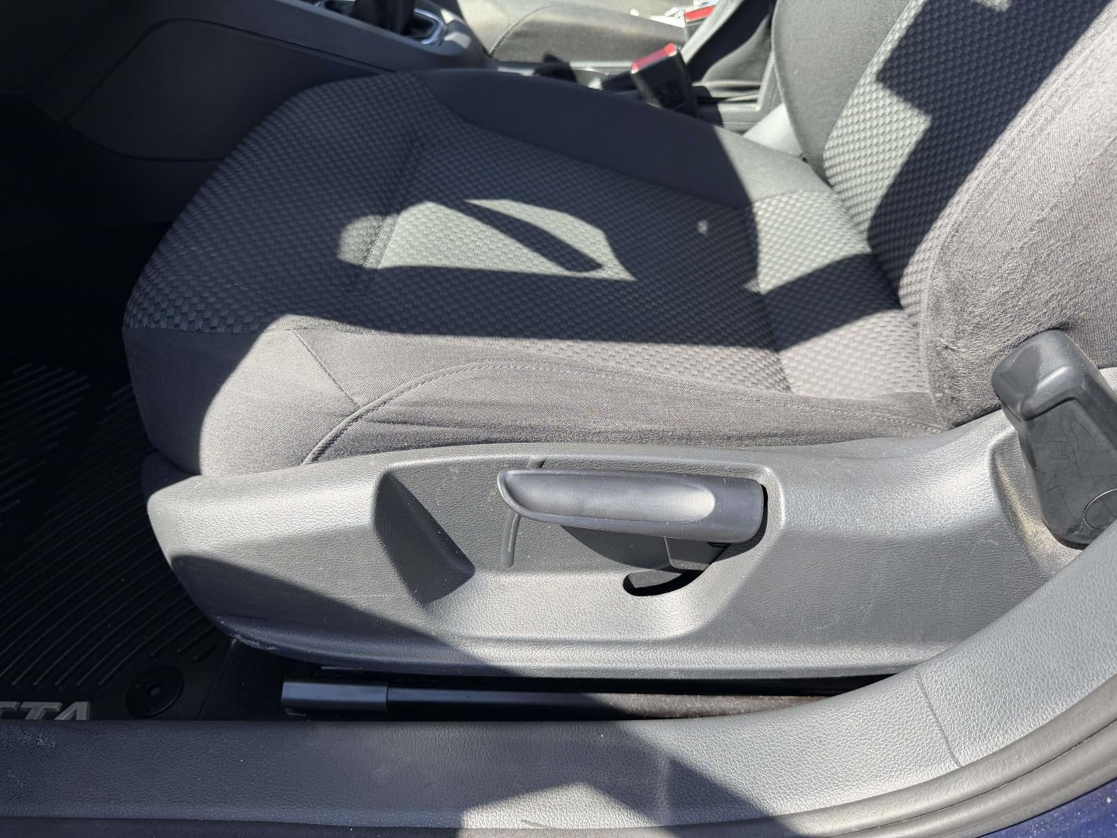 2014 Volkswagen Jetta 2.0L S