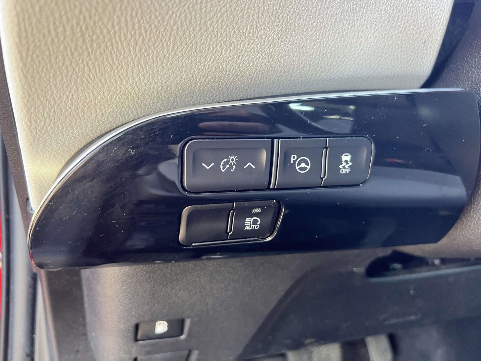 2019 Toyota Prius LE