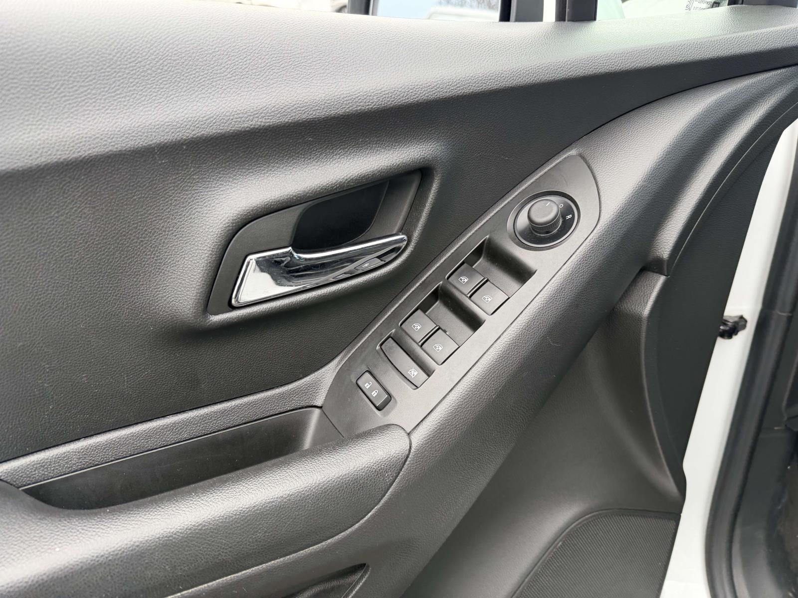 2022 Chevrolet Trax AWD LS