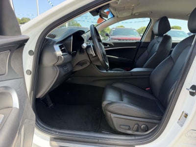 2025 Genesis G70 2.5T AWD