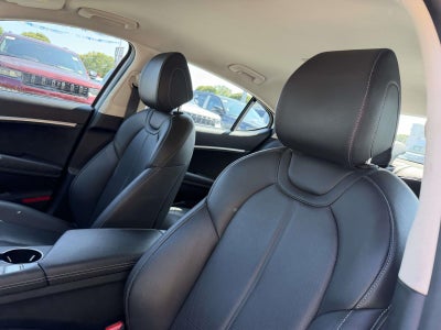 2025 Genesis G70 2.5T AWD