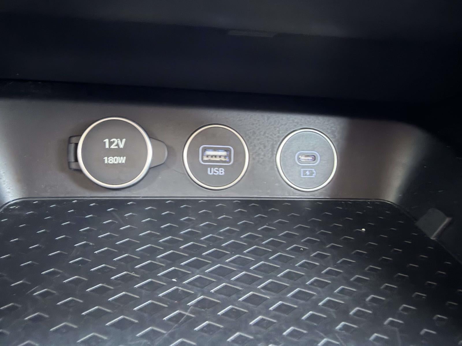 2025 Genesis G70 2.5T AWD