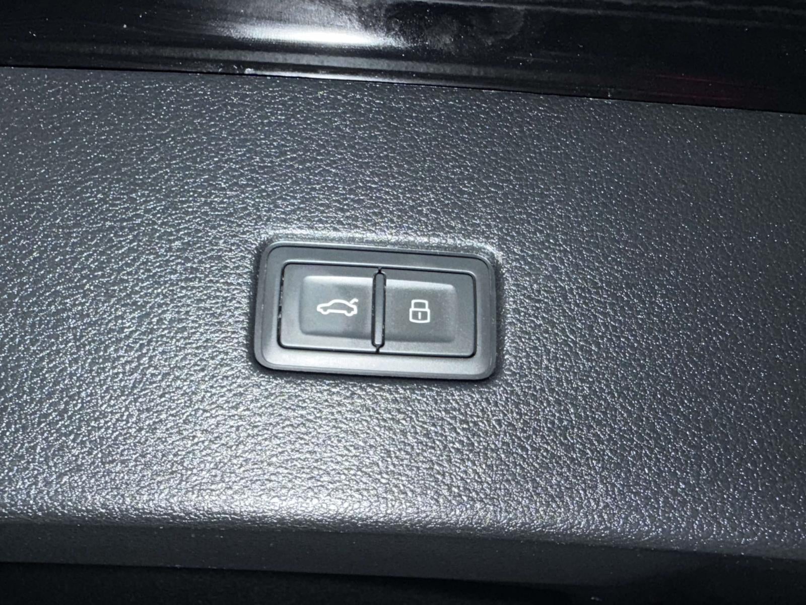2019 Audi Q8 55 Premium