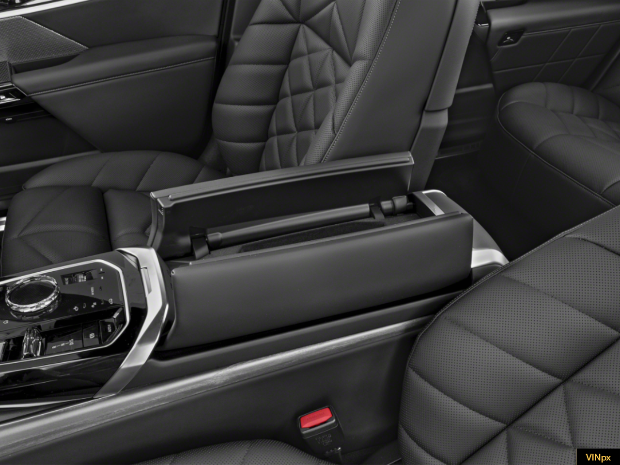 2025 BMW 740i xDrive