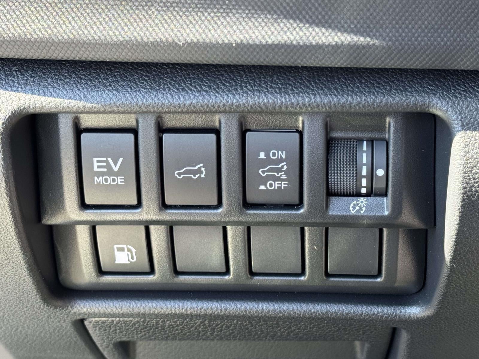 2025 Subaru Forester Limited Hybrid