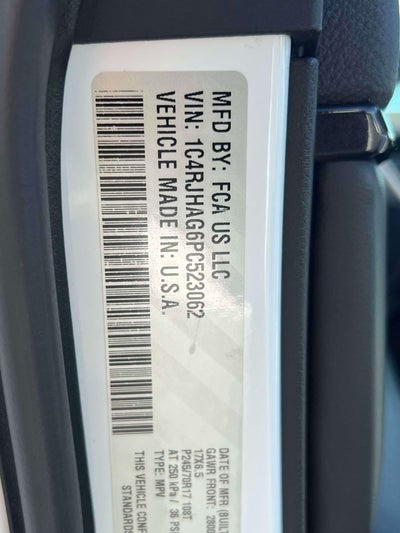 2023 Jeep Grand Cherokee Laredo