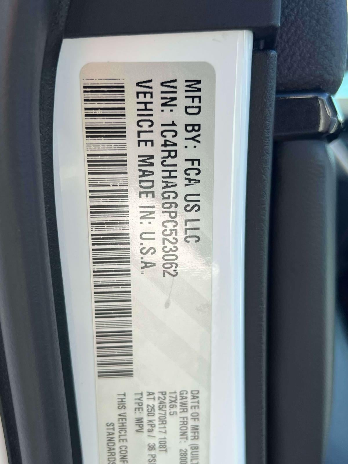 2023 Jeep Grand Cherokee Laredo