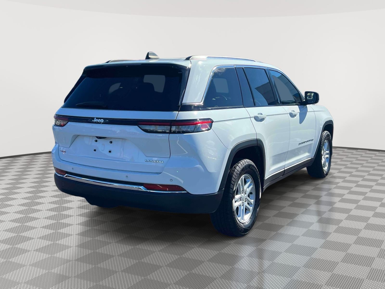 2023 Jeep Grand Cherokee Laredo