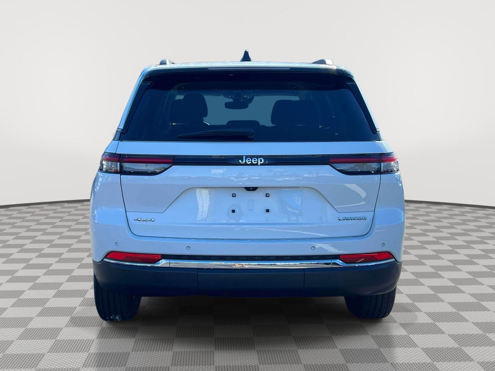 2023 Jeep Grand Cherokee Laredo
