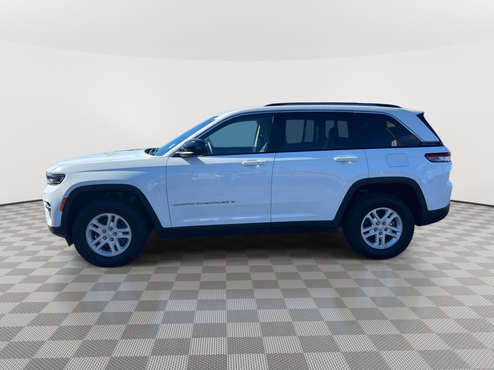 2023 Jeep Grand Cherokee Laredo