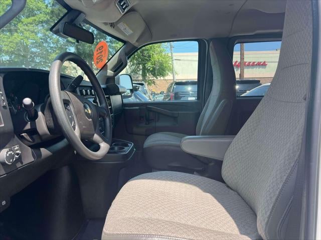 2019 Chevrolet Express Passenger 3500 LT