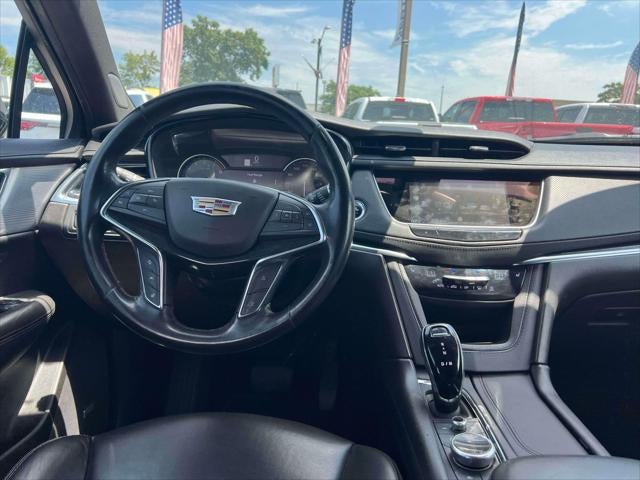 2023 Cadillac XT5 Premium Luxury