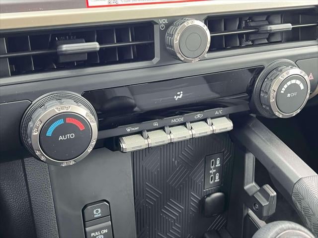 2025 Toyota Tacoma 4WD SR