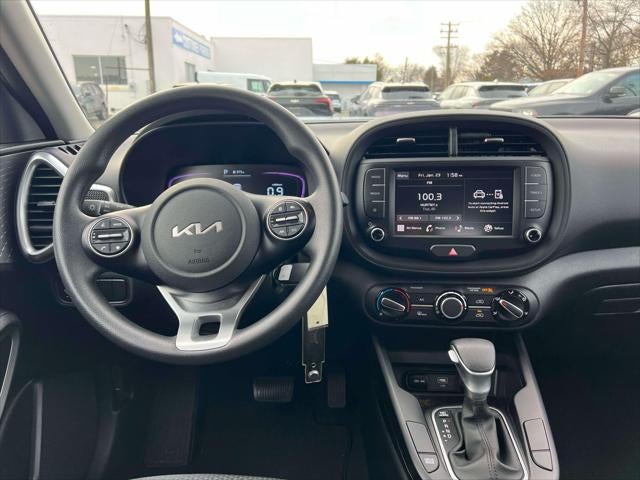 2023 Kia Soul LX