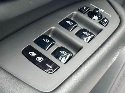 2024 Volvo XC90 Core Bright Theme