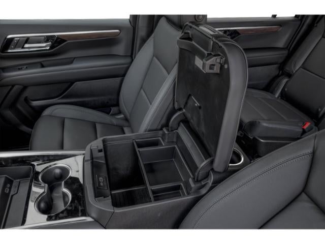 2025 Chevrolet Suburban LT