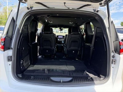 2024 Chrysler Pacifica Hybrid S Appearance Pkg