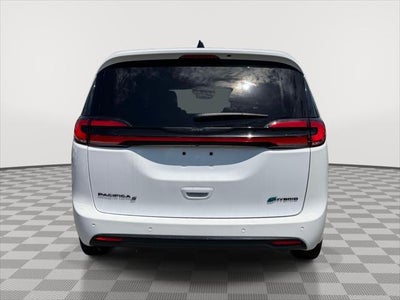 2024 Chrysler Pacifica Hybrid S Appearance Pkg