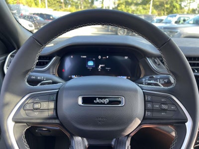 2025 Jeep Grand Cherokee GRAND CHEROKEE LAREDO X 4X4