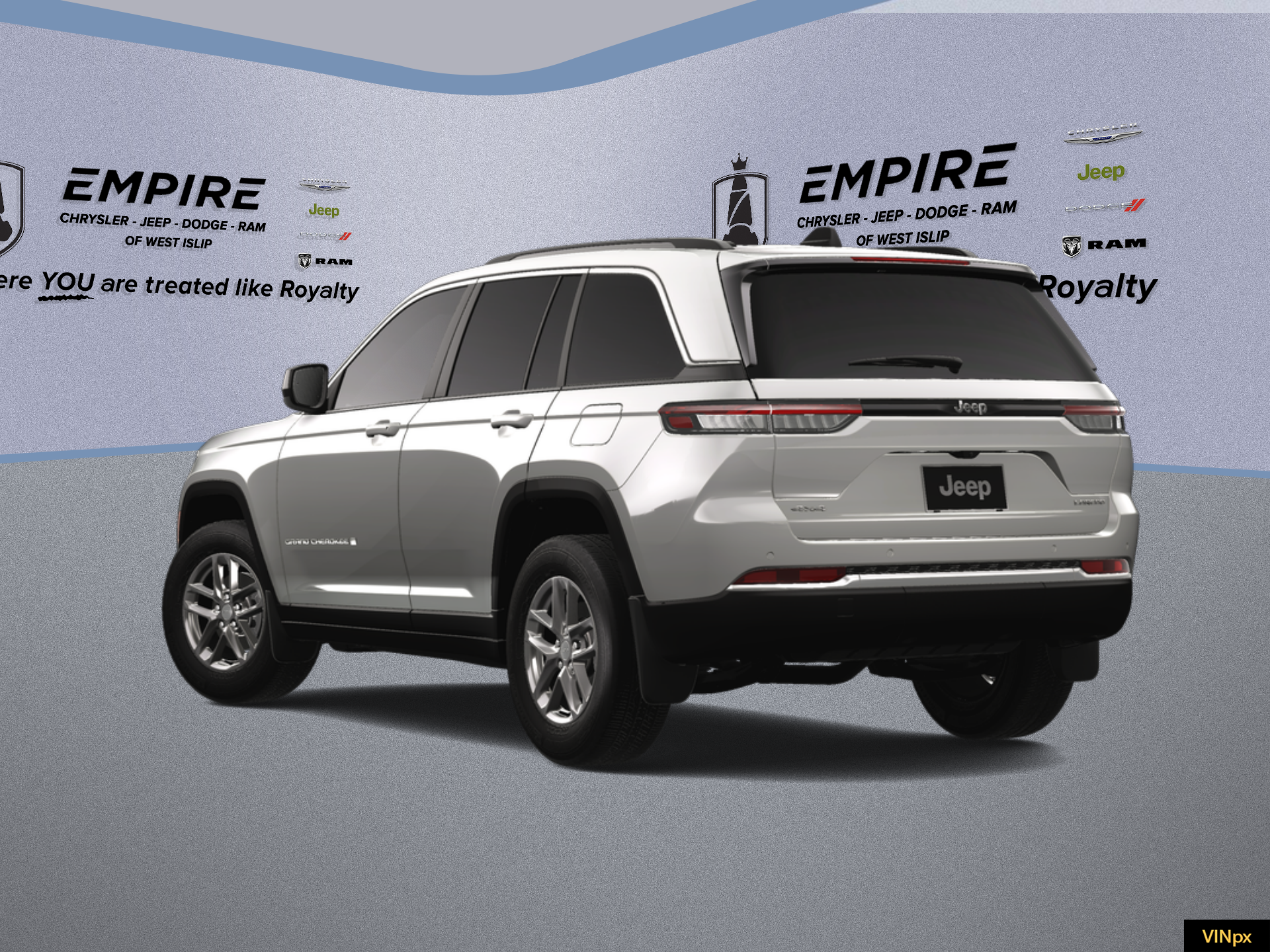 2025 Jeep Grand Cherokee GRAND CHEROKEE LAREDO X 4X4