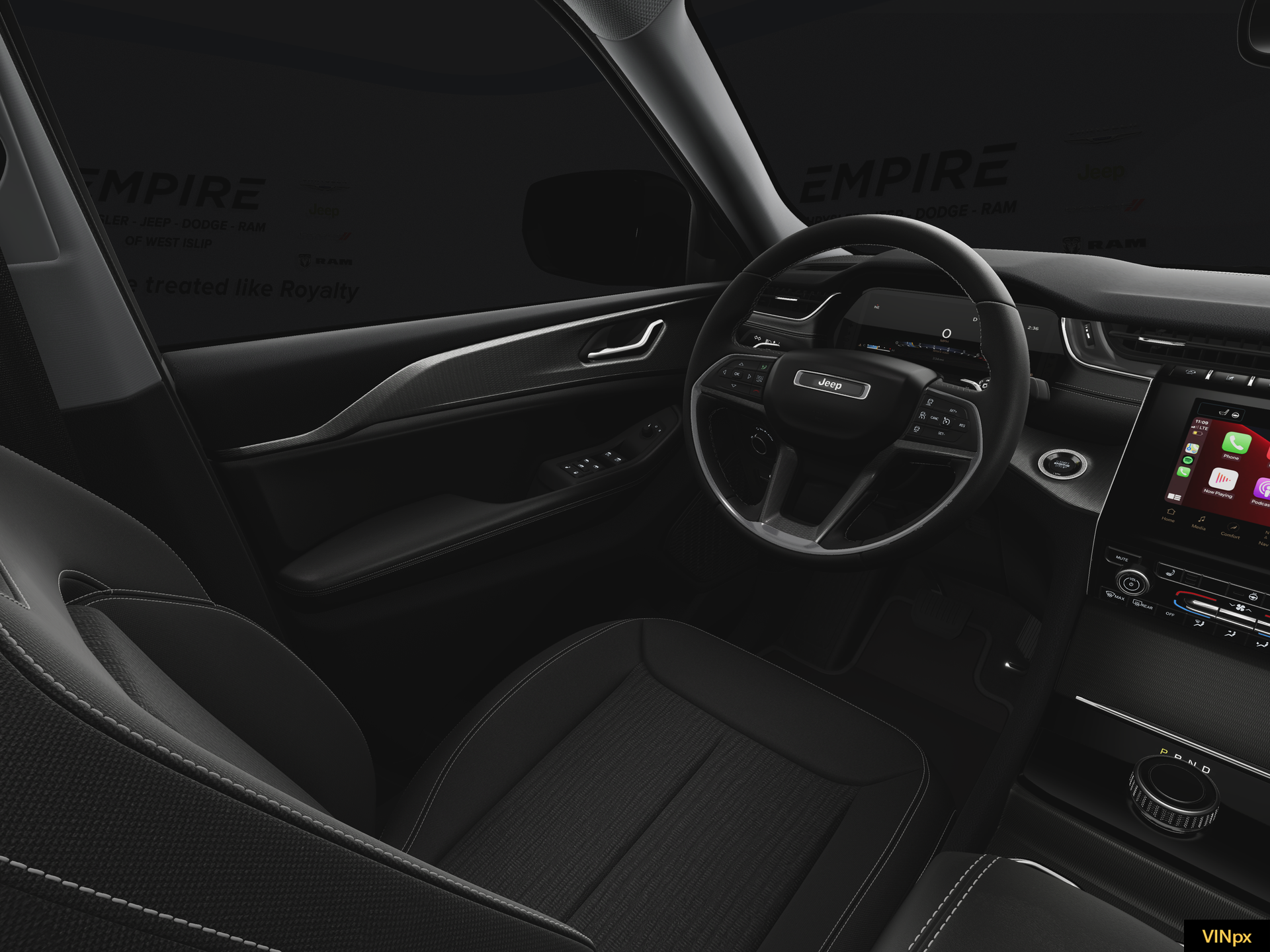 2025 Jeep Grand Cherokee Laredo X 4x4