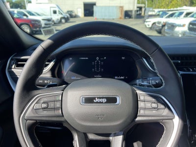 2025 Jeep Grand Cherokee GRAND CHEROKEE L LAREDO X 4X4