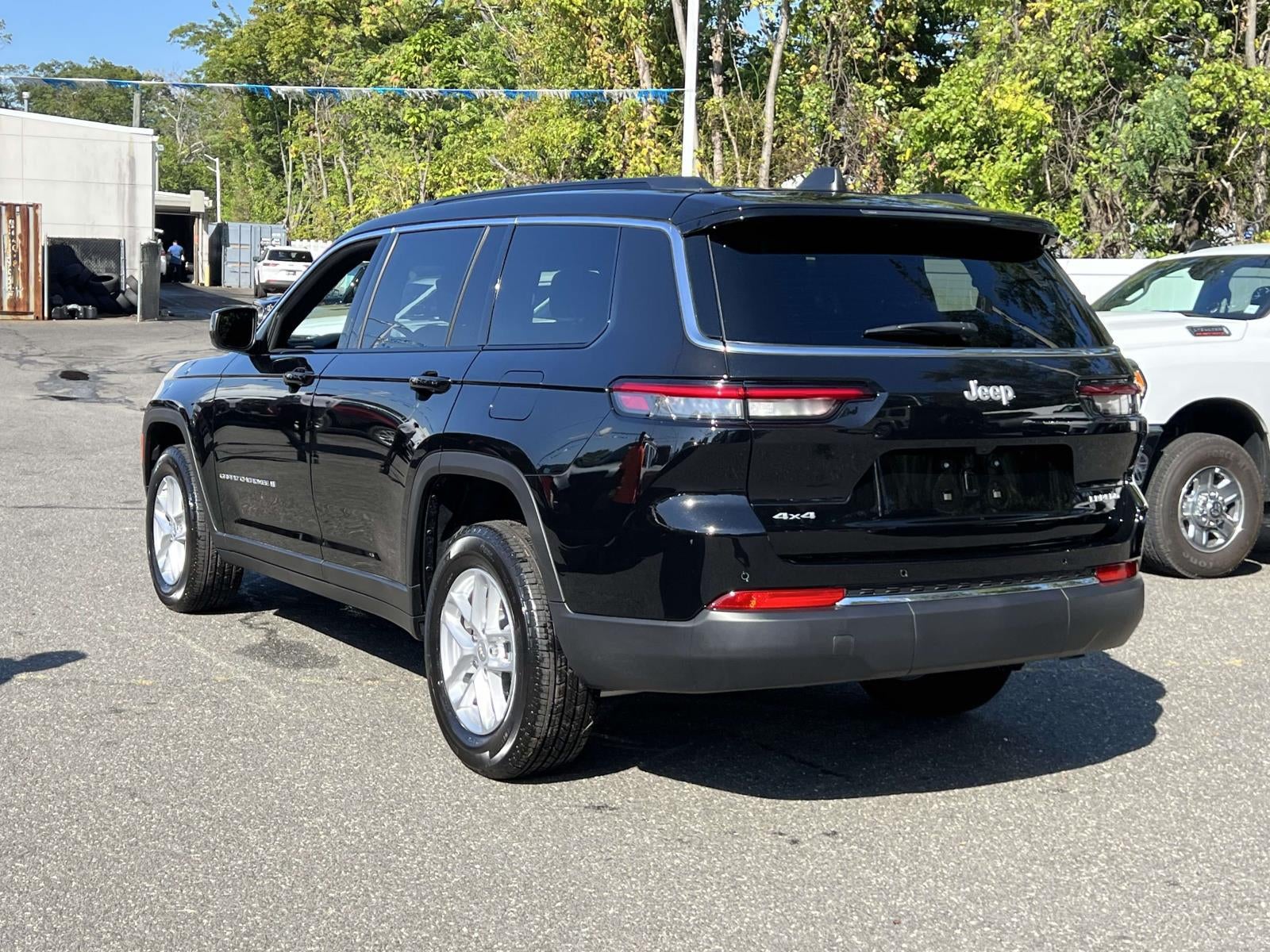 2025 Jeep Grand Cherokee GRAND CHEROKEE L LAREDO X 4X4