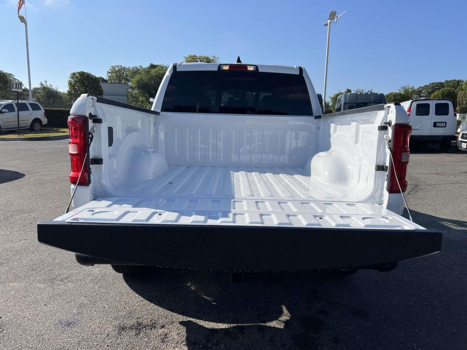 2025 RAM Ram 1500 RAM 1500 BIG HORN CREW CAB 4X4 5'7' BOX