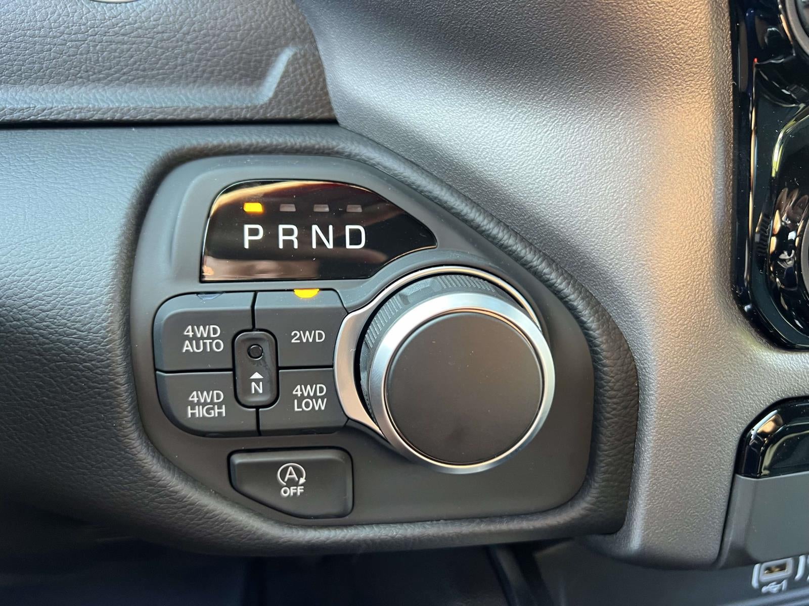 2025 RAM Ram 1500 RAM 1500 BIG HORN CREW CAB 4X4 5'7' BOX