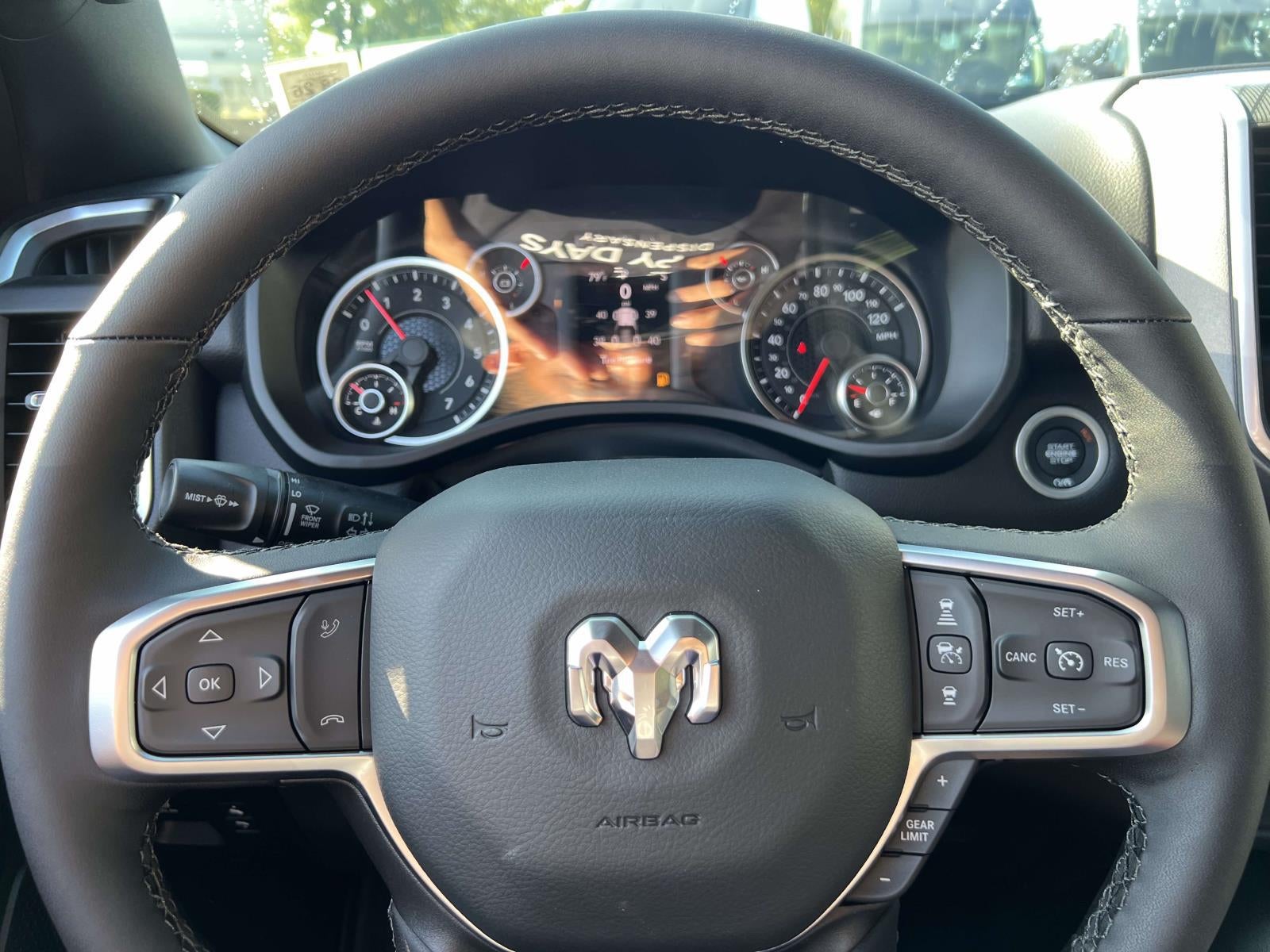 2025 RAM Ram 1500 RAM 1500 BIG HORN CREW CAB 4X4 5'7' BOX