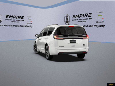 2027 Chrysler Pacifica Select AWD